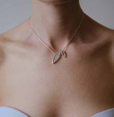 Fallen Small Pendant Double Top Fallen Small Pendant Double Top