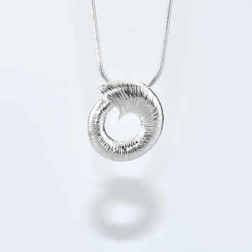 Croí Sliogan Silver Pendant