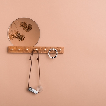 Jewellery Hanger with Mirror