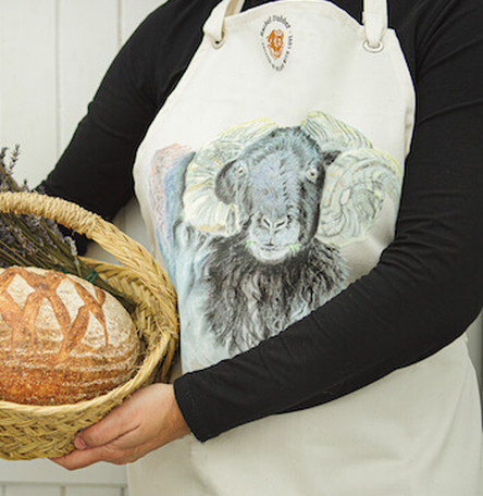Apron / Connemara Ram Aries Apron / Connemara Ram Aries